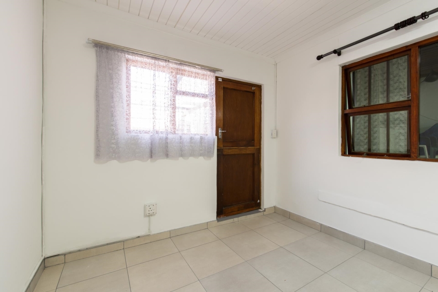 To Let 1 Bedroom Property for Rent in Northpine Western Cape